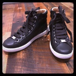 Ugg’s high top sneaker black